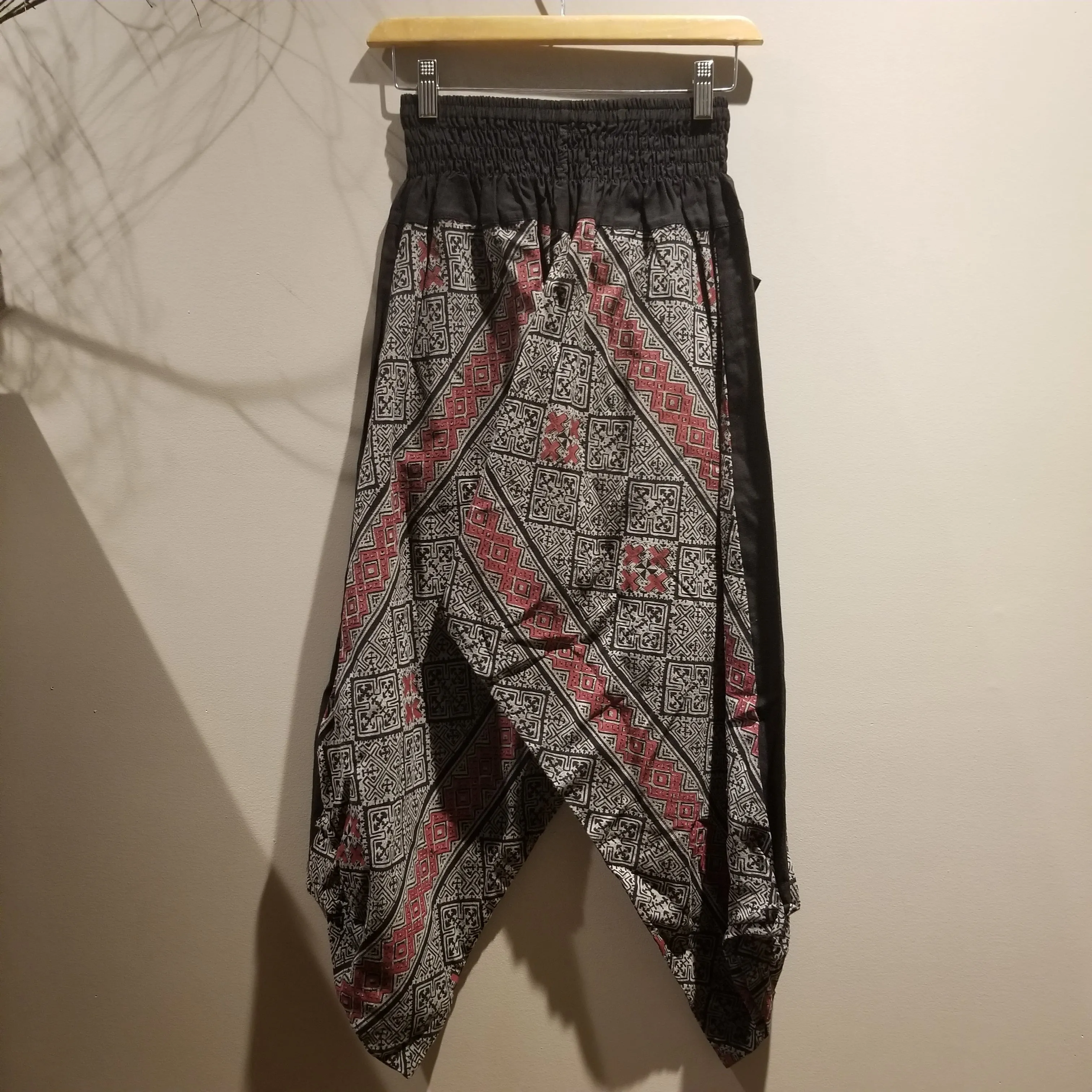 Black Elastic Waist Samurai Pants