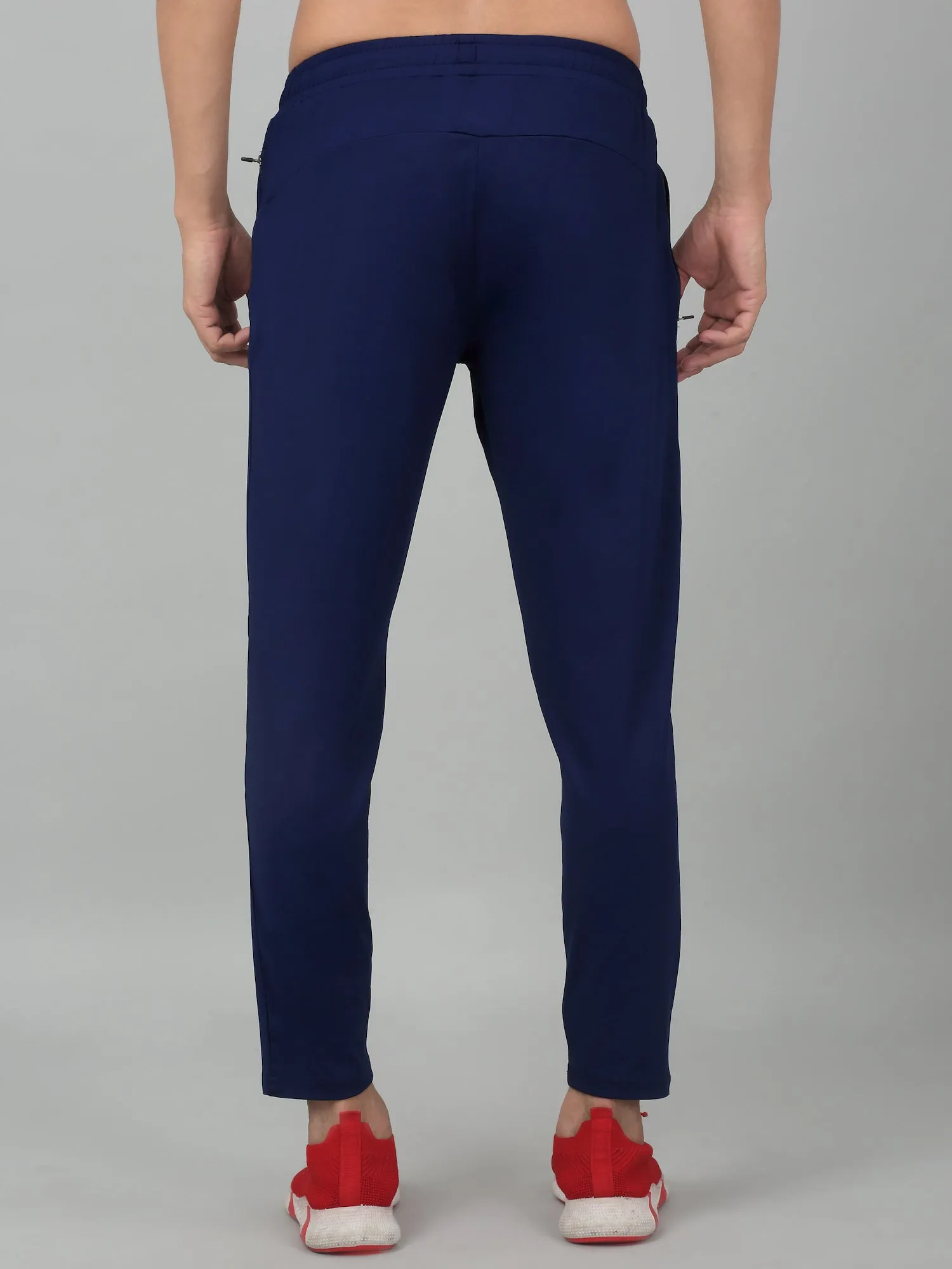 Men's Blue Solid Stretchable Active Wear Track Pant