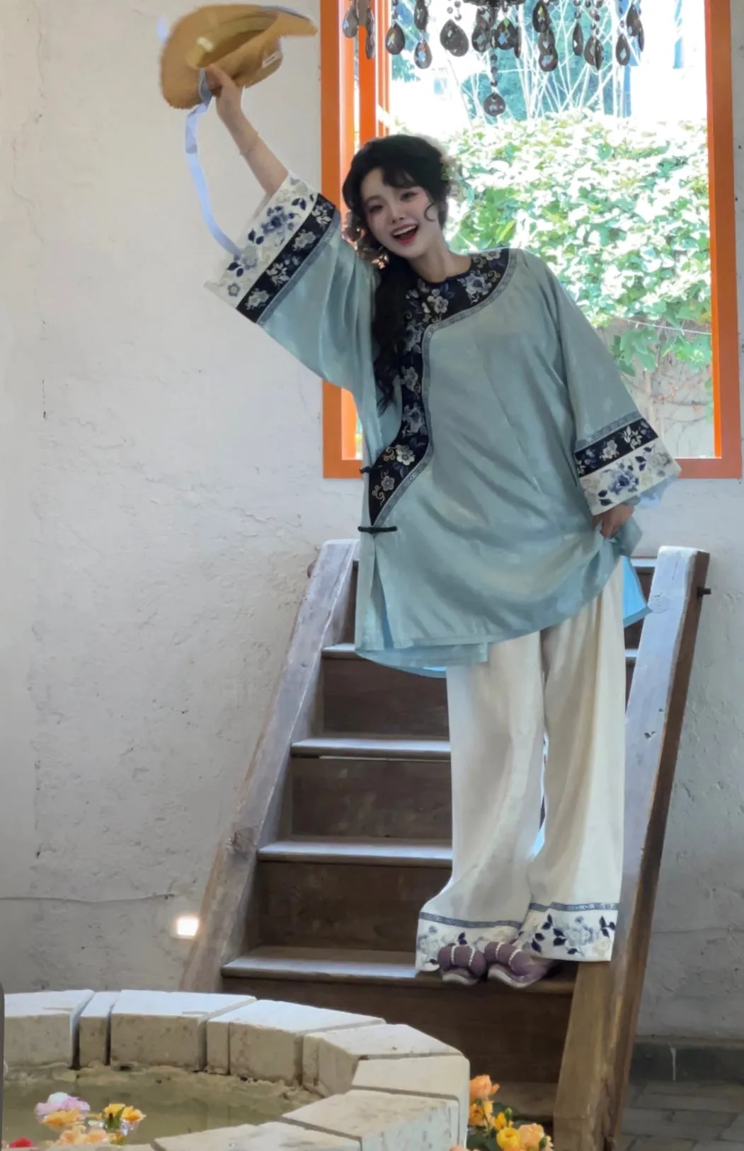 Xue Chuang 雪床 Bed of Snow Qing Han Pastel Embroidered Porcelain Round Collar Top & Pants Set